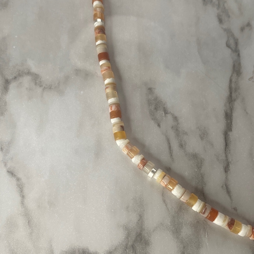 New COS Elegant Semi-Precious Multicolor Beaded Necklace - Picture 3 of 6